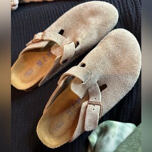 Birkenstock clogs in most wanted color Taupe